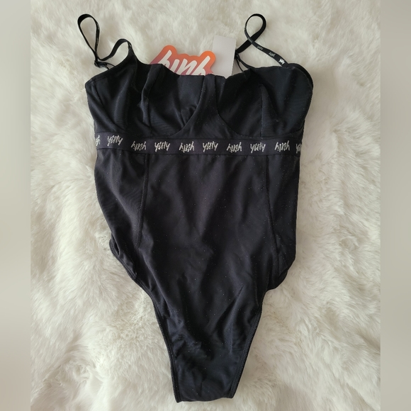 ❤️YITTY BY FABLETICS BRAND NEW SPOTLIGHT SHAPING DEMI CUP THONG BODYSUIT SIZE M - Picture 7 of 7